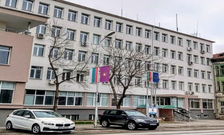 Образувано е досъдебно производство във връзка с извършени неправомерни действия от служител на МВР в Ловеч 1 Образувано е досъдебно производство във връзка с извършени неправомерни действия от служител на МВР в Ловеч