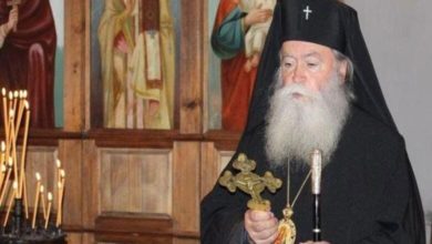 Ловчанският митрополит Гавриил благослови Ловеч 7 митрополит Гавриил