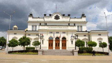 Удължиха извънредното положение заради