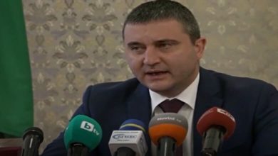 Горанов отговори на атаките на Божков