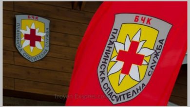 Спасители от Троян в помощ на турист