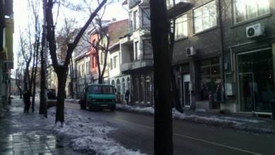 С падането на първия сняг започна и снегопочистването в общината