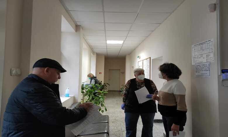 В помощ на РЗИ 4 Служители на общинските и областната администрация в помощ на РЗИ - 2