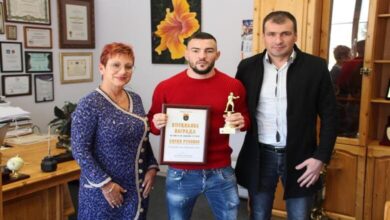 Кирил Русинов получи своята специална награда от церемонията „Спортист на годината“ 11 Кирил Русинов получи своята специална награда от церемонията „Спортист на годината“