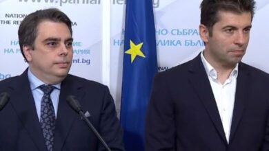 "Продължаваме променята "върнаха неизпълнения мандат на Радев