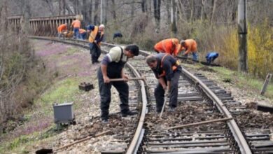Двама служители на НКЖИ пострадаха при извършване на планирана проверка на контактната мрежа