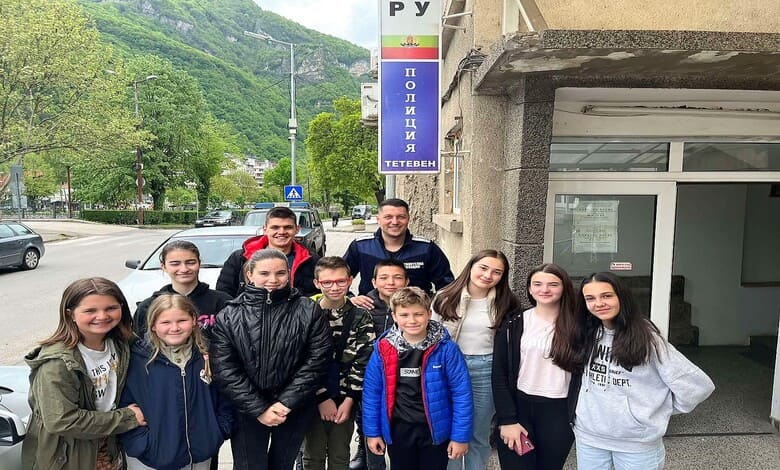 Ученици от СУ “Георги Бенковски”