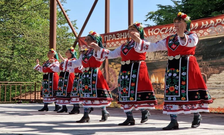 На 22 и 23 юли в с. Рибарица ще се състои поредното издание на фолклорния фестивал „Празник на народния обичай и автентичната носия” 1 Празник на народния обичай и автентичната носия 2023