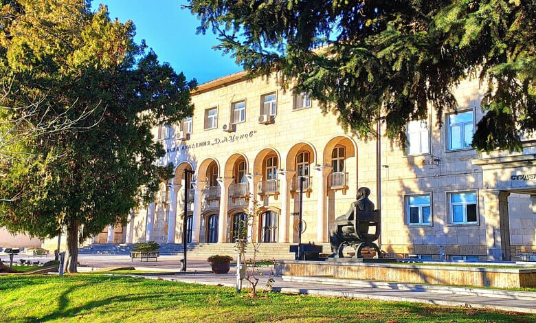 Ректорът на Свищовската академия предлага стипендия и безплатно обучение за топ шахматистката Нургюл Салимова 1 Стопанска академия „Димитър А. Ценов“
