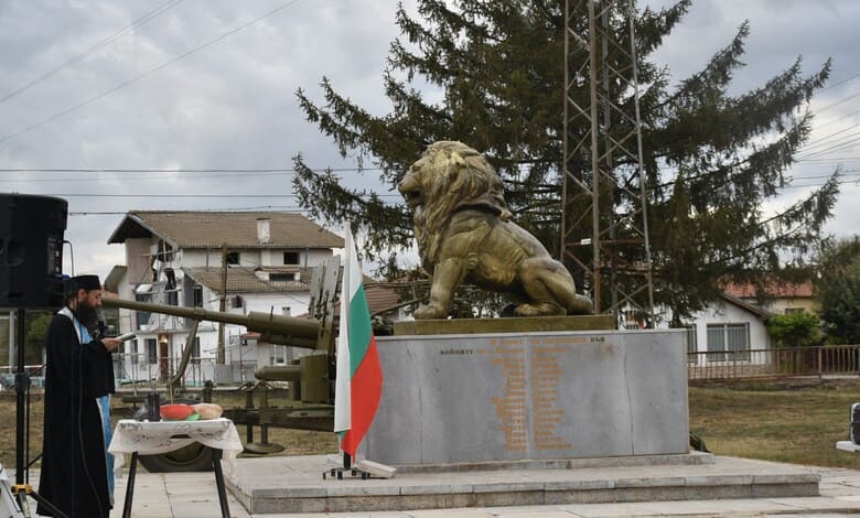 военен паметник в село Йоглав