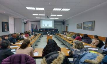 обучение по „Първа долекарска помощ при спешни състояния на деца“
