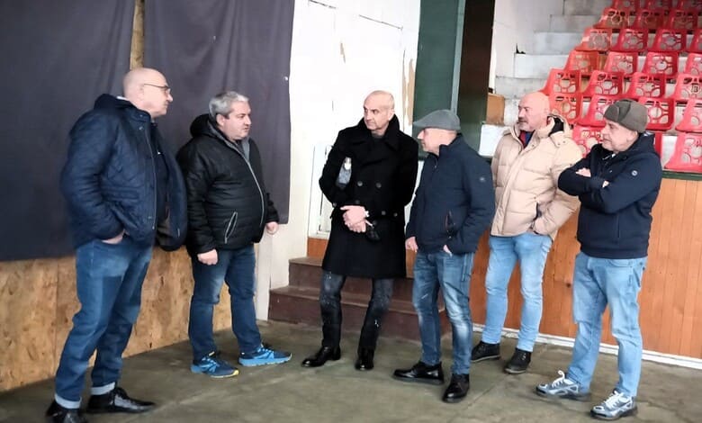 Страцимир Петков на посещение в спортното зала в Ловеч Страцимир Петков на посещение в спортното зала в Ловеч