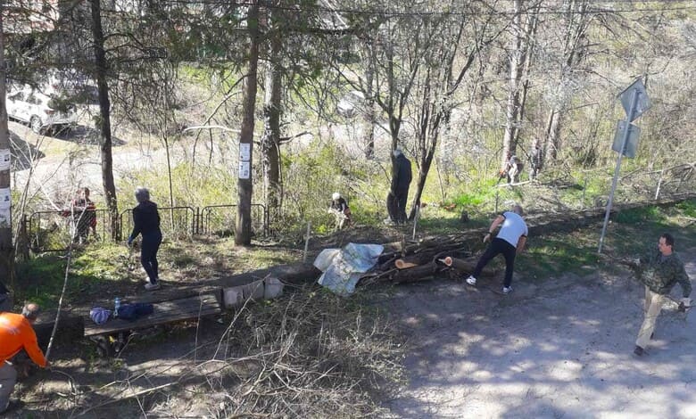 Почистване в село Сливек