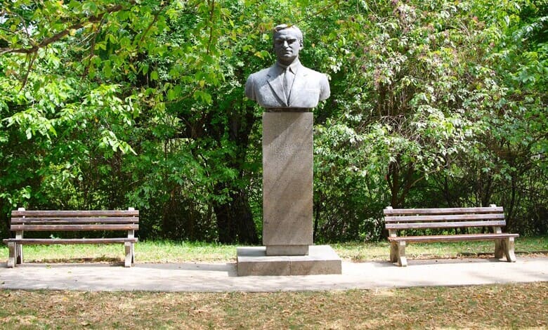 паметник на Спас Балевски