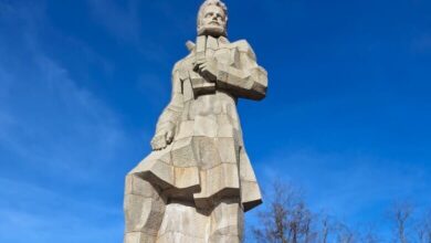 177 години от рождението на Христо Ботев: Калофер почете великия поет и революционер 2 177 години от рождението на Христо Ботев в Карлово