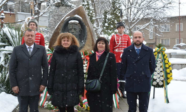 Павликени отдаде почит на Васил Левски