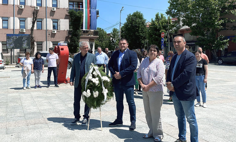 Луковит се преклони пред подвига на Христо Ботев