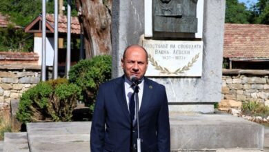 Гражданско поклонение в Къкрина отбеляза 188 години от рождението на Васил Левски 14 Гражданско поклонение в Къкрина-18-07-2025
