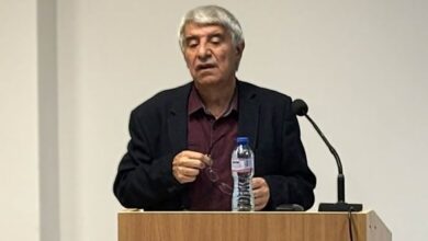 Пламен Павлов по време на лекция в Троян
