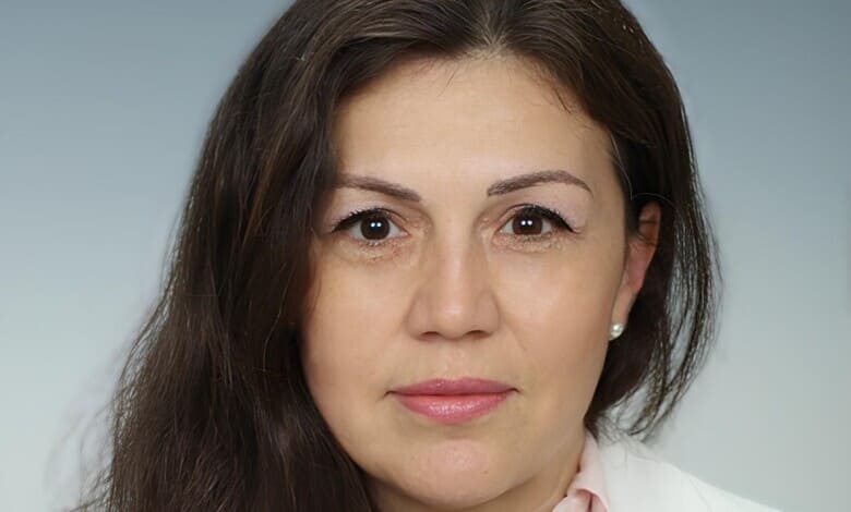 Дора Стоянова