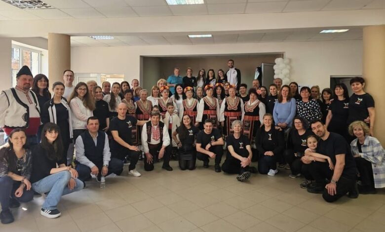 Танцова школа ОТ ИЗВОРА представя хоро в НЧ „Климент Охридски" в с. Копиловци