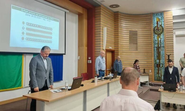 Общинският съвет в Севлиево гласува 1000 евро помощ за всяко пострадало домакинство от наводнението 1 Заседание на Общинския съвет в Севлиево след наводнението
