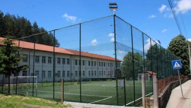 Реновирана спортна площадка в двора на ОУ „Васил Априлов" в с. Градежница